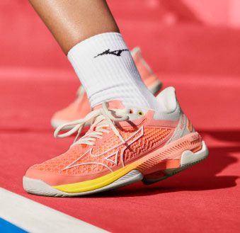 Women's Mizuno Tennis Shoes