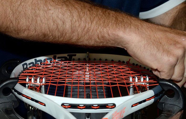 Tennis restring